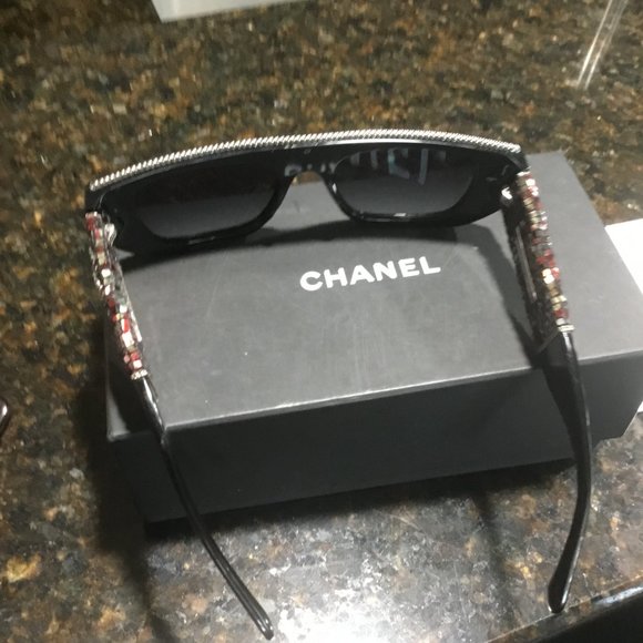 Chanel Sunglasses New - Picture 4 of 8